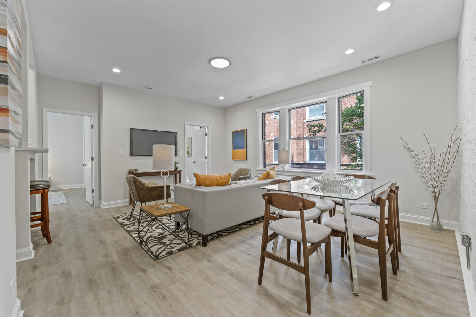 4442 N Beacon Street 2