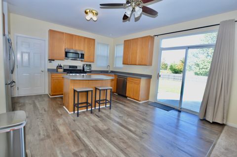 Tiny photo for 1703 Cashel Lane, McHenry, IL 60050 (MLS # 12490145)
