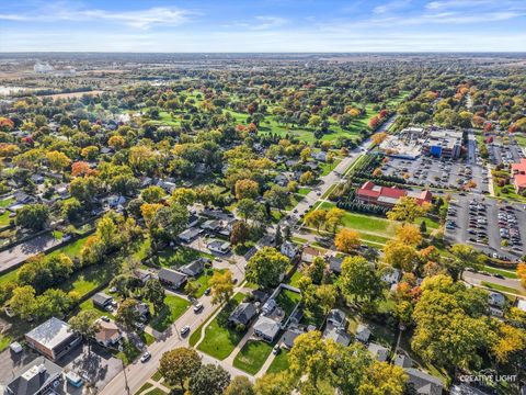 Tiny photo for 1205 Prairie Street, Aurora, IL 60506 (MLS # 12494416)