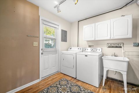 Tiny photo for 1205 Prairie Street, Aurora, IL 60506 (MLS # 12494416)