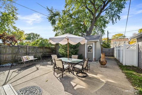 Tiny photo for 1205 Prairie Street, Aurora, IL 60506 (MLS # 12494416)