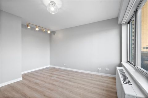 Tiny photo for 6933 N Kedzie Avenue #117, Chicago, IL 60645 (MLS # 12577678)