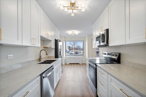 Tiny photo for 6933 N Kedzie Avenue #117, Chicago, IL 60645 (MLS # 12577678)