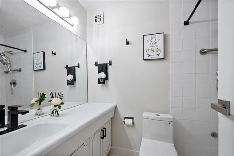 Tiny photo for 6933 N Kedzie Avenue #117, Chicago, IL 60645 (MLS # 12577678)