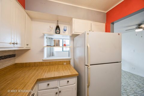 Tiny photo for 7234 W North Avenue #701, Elmwood Park, IL 60707 (MLS # 12511535)