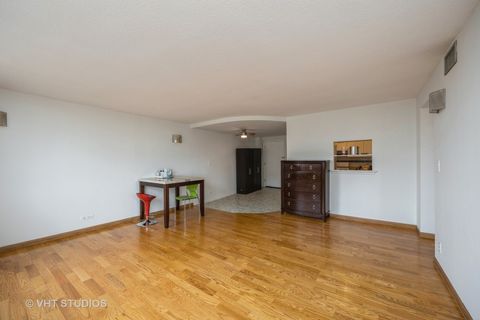 Tiny photo for 7234 W North Avenue #701, Elmwood Park, IL 60707 (MLS # 12511535)