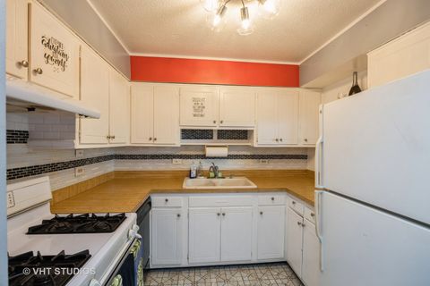Tiny photo for 7234 W North Avenue #701, Elmwood Park, IL 60707 (MLS # 12511535)