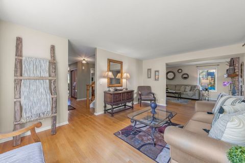 Tiny photo for 555 Waterford Drive, Lake Zurich, IL 60047 (MLS # 12488786)