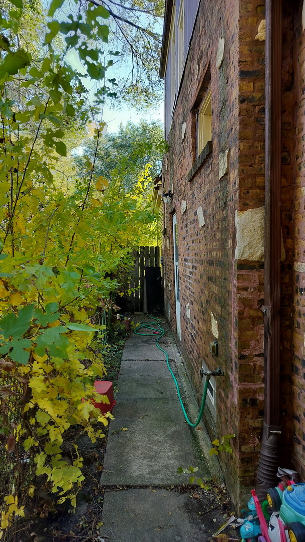 15627 Ashland Avenue