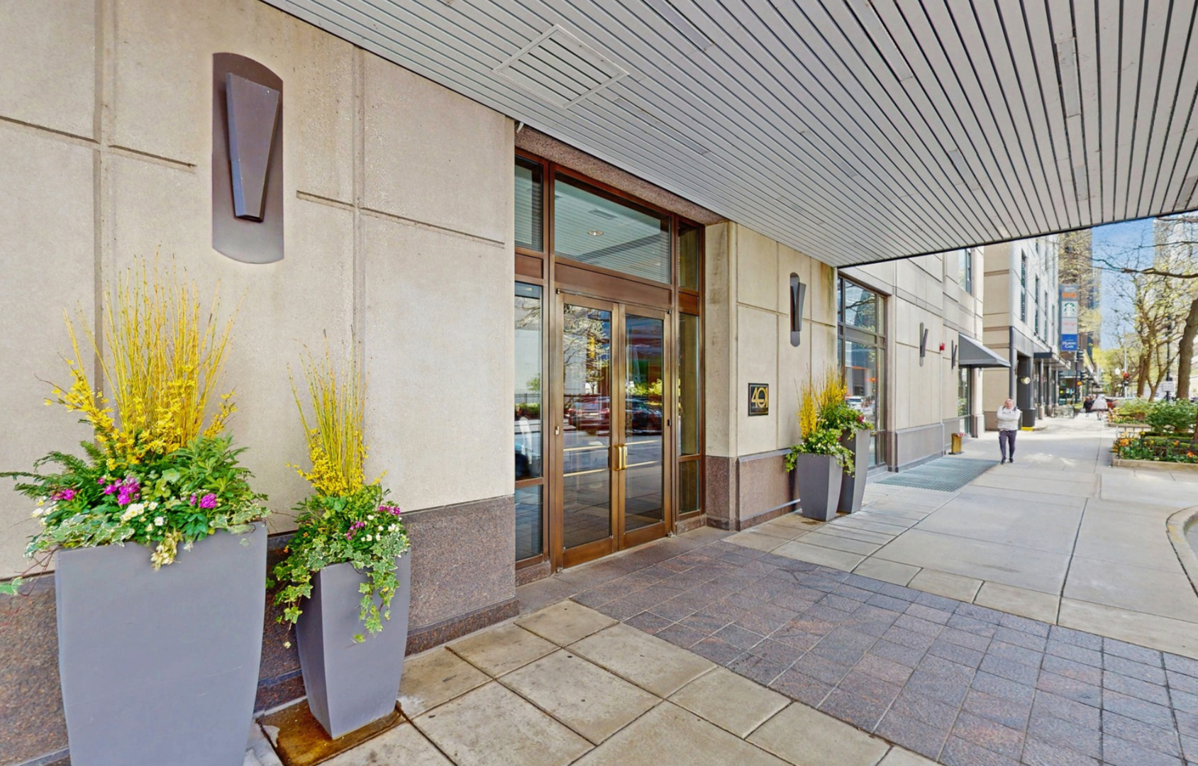 401 E Ontario Street 410