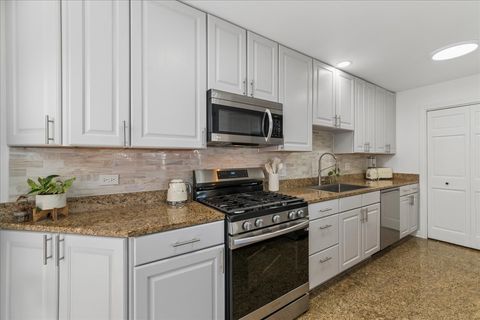 Tiny photo for 1836 Stockton Drive #1836, Hoffman Estates, IL 60169 (MLS # 12591817)