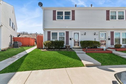 Tiny photo for 1836 Stockton Drive #1836, Hoffman Estates, IL 60169 (MLS # 12591817)