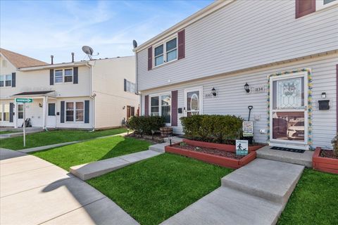 Tiny photo for 1836 Stockton Drive #1836, Hoffman Estates, IL 60169 (MLS # 12591817)