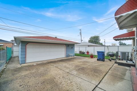 Tiny photo for 518 Crandon Avenue, Calumet City, IL 60409 (MLS # 12505406)