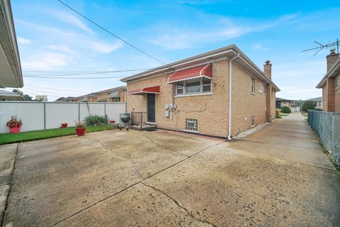 Tiny photo for 518 Crandon Avenue, Calumet City, IL 60409 (MLS # 12505406)