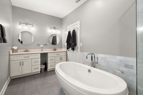 Tiny photo for 3940 N Christiana Avenue, Chicago, IL 60618 (MLS # 12506564)