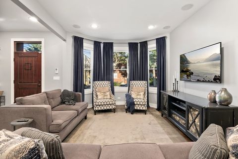 Tiny photo for 3940 N Christiana Avenue, Chicago, IL 60618 (MLS # 12506564)