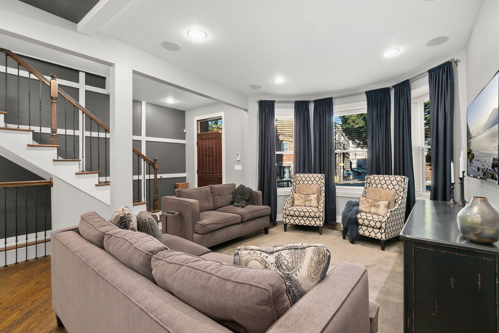 3940 N Christiana Avenue