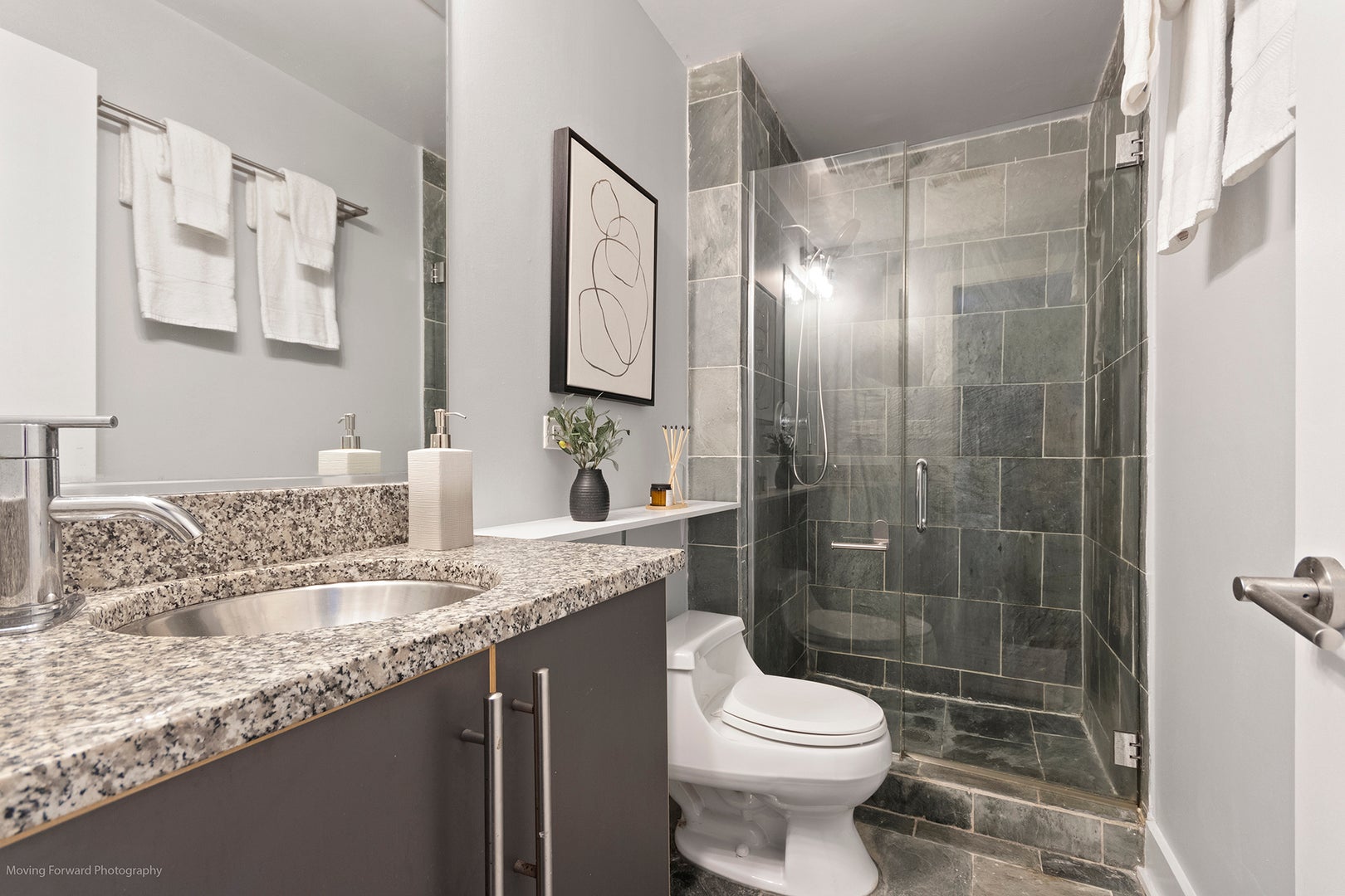 1625 W Ainslie Street BE