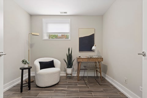 Tiny photo for 1625 W Ainslie Street #BE, Chicago, IL 60640 (MLS # 12764556)