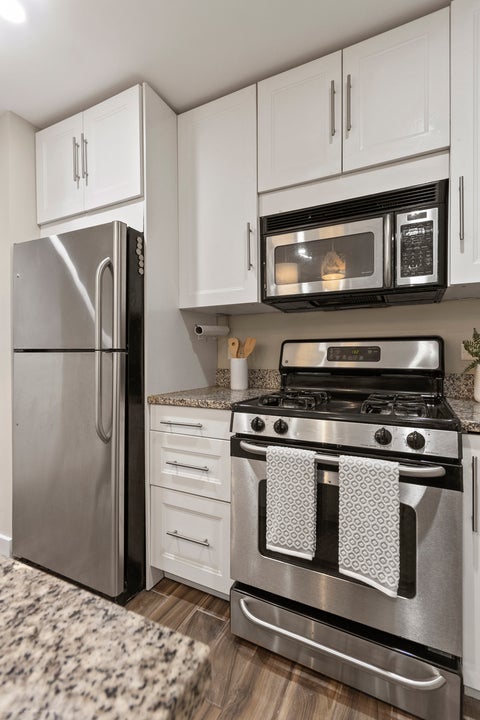 Tiny photo for 1625 W Ainslie Street #BE, Chicago, IL 60640 (MLS # 12764556)