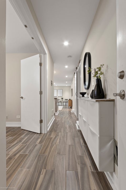 Tiny photo for 1625 W Ainslie Street #BE, Chicago, IL 60640 (MLS # 12764556)