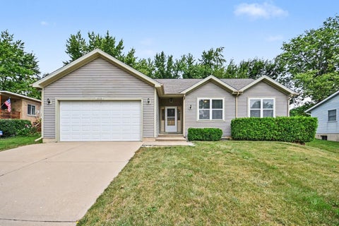 Photo of 1232 Lakewood Drive, Somonauk, IL 60552 (MLS # 12756927)