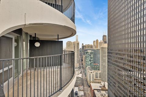 Tiny photo for 300 N State Street #4831, Chicago, IL 60654 (MLS # 12523398)
