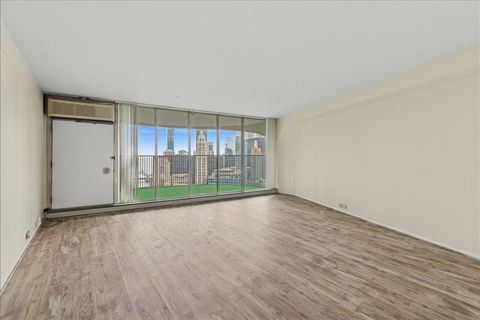 Tiny photo for 300 N State Street #4831, Chicago, IL 60654 (MLS # 12523398)