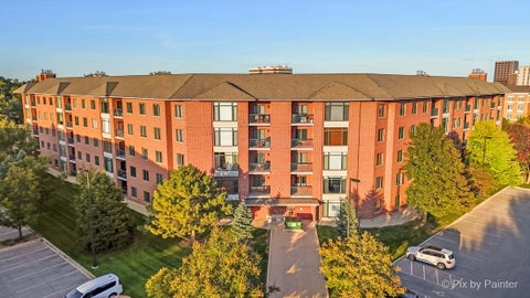 Tiny photo for 865 E 22nd Street #208, Lombard, IL 60148 (MLS # 12781943)