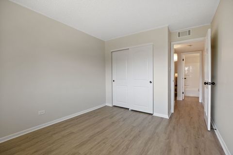 Tiny photo for 10210 Washington Avenue #305, Oak Lawn, IL 60453 (MLS # 12435570)