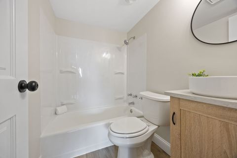 Tiny photo for 10210 Washington Avenue #305, Oak Lawn, IL 60453 (MLS # 12435570)