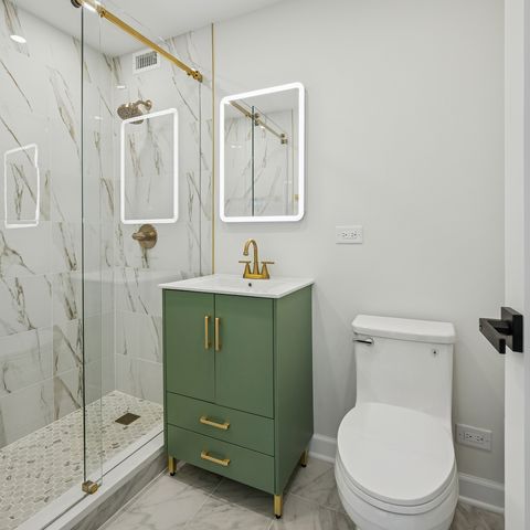 Tiny photo for 555 W Cornelia Avenue #1204, Chicago, IL 60657 (MLS # 12513787)