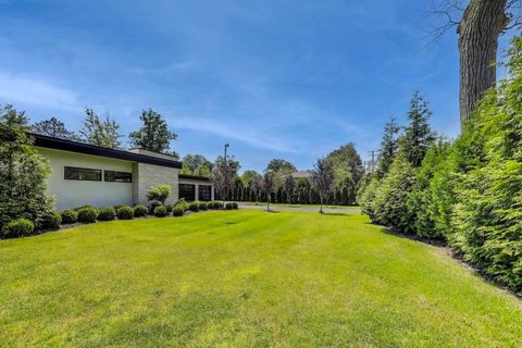 Tiny photo for 821 Harms Road, Glenview, IL 60025 (MLS # 12577083)