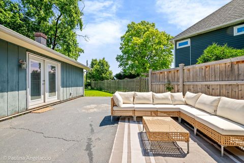 Tiny photo for 5547 S Bruner Street, Hinsdale, IL 60521 (MLS # 12654133)