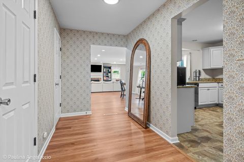 Tiny photo for 5547 S Bruner Street, Hinsdale, IL 60521 (MLS # 12654133)