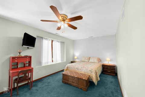 Tiny photo for 9607 Marion Avenue, Oak Lawn, IL 60453 (MLS # 12416425)