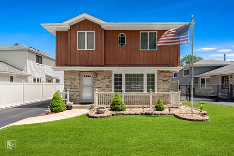 Photo of 9607 Marion Avenue, Oak Lawn, IL 60453 (MLS # 12416425)