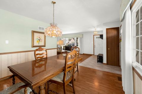 Tiny photo for 9607 Marion Avenue, Oak Lawn, IL 60453 (MLS # 12416425)