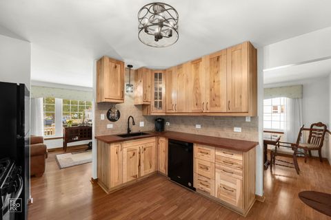 Tiny photo for 9607 Marion Avenue, Oak Lawn, IL 60453 (MLS # 12416425)