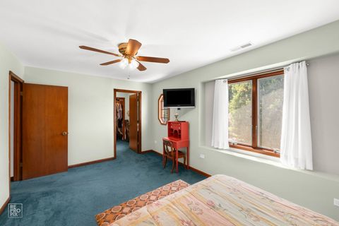 Tiny photo for 9607 Marion Avenue, Oak Lawn, IL 60453 (MLS # 12416425)