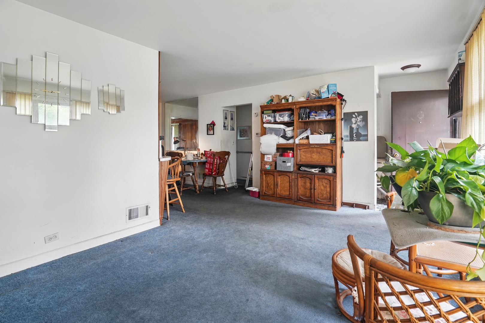 241 N Hamlin Avenue