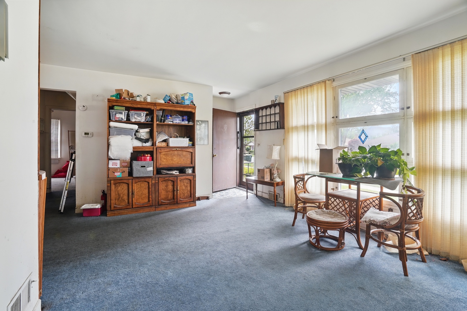 241 N Hamlin Avenue