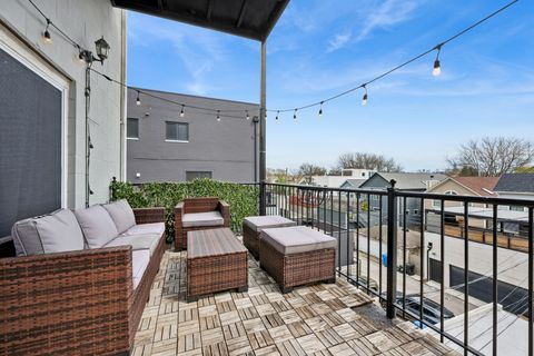 Tiny photo for 2039 W Belmont Avenue #3, Chicago, IL 60618 (MLS # 12617032)