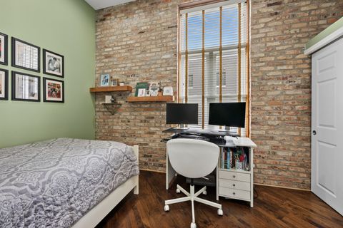 Tiny photo for 2039 W Belmont Avenue #3, Chicago, IL 60618 (MLS # 12617032)