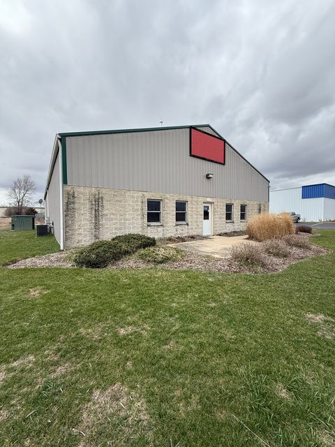 11215 Commercial Street Richmond IL 60071