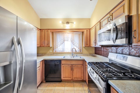 Tiny photo for 15539 Dobson Avenue, Dolton, IL 60419 (MLS # 12720222)