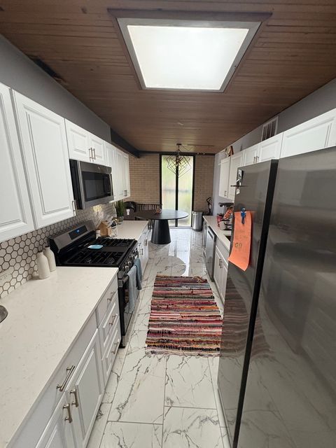 Tiny photo for 255 E 170th Street, South Holland, IL 60473 (MLS # 12507325)