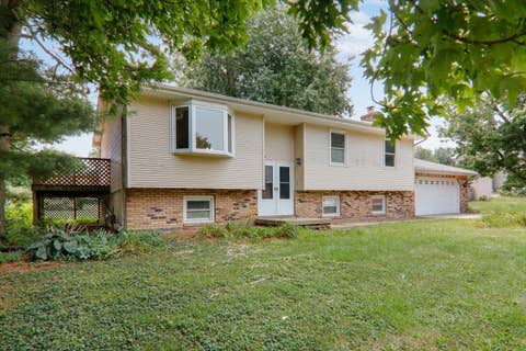 Photo of 18859 Pioneer Street, Bloomington, IL 61705 (MLS # 12680812)