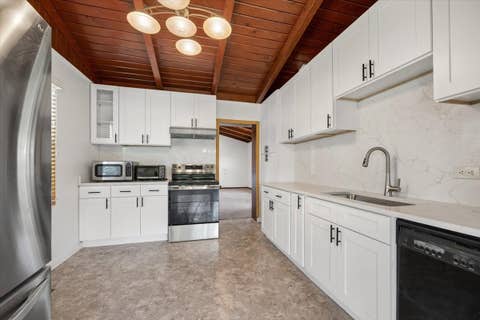 Tiny photo for 6838 Beckwith Road, Morton Grove, IL 60053 (MLS # 12725734)